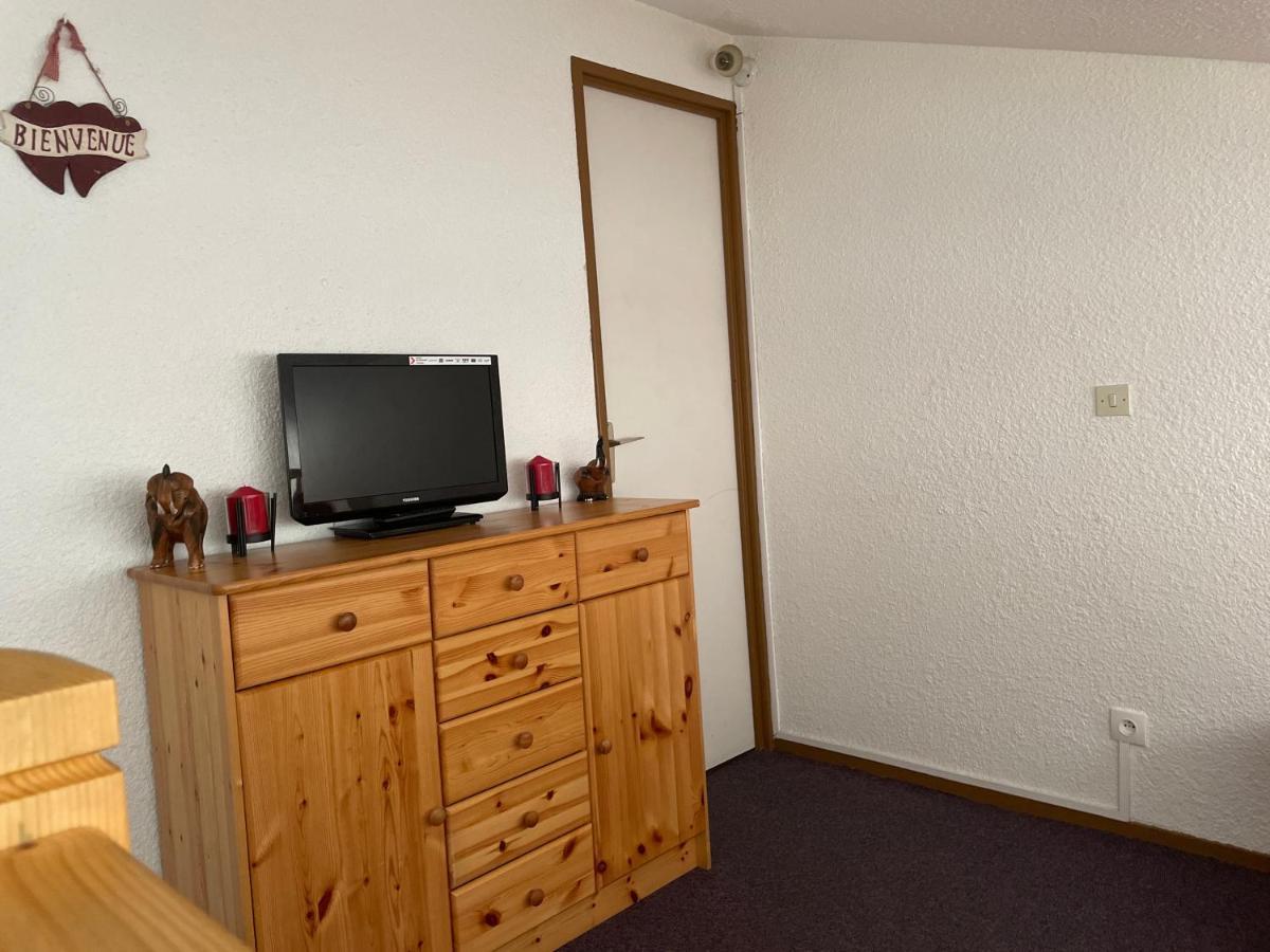 Appartement Pour 6 Personnes Au Pied Des Pistes Au Calme Aux Menuires Les Asters Saint-Martin-de-Belleville Exterior photo