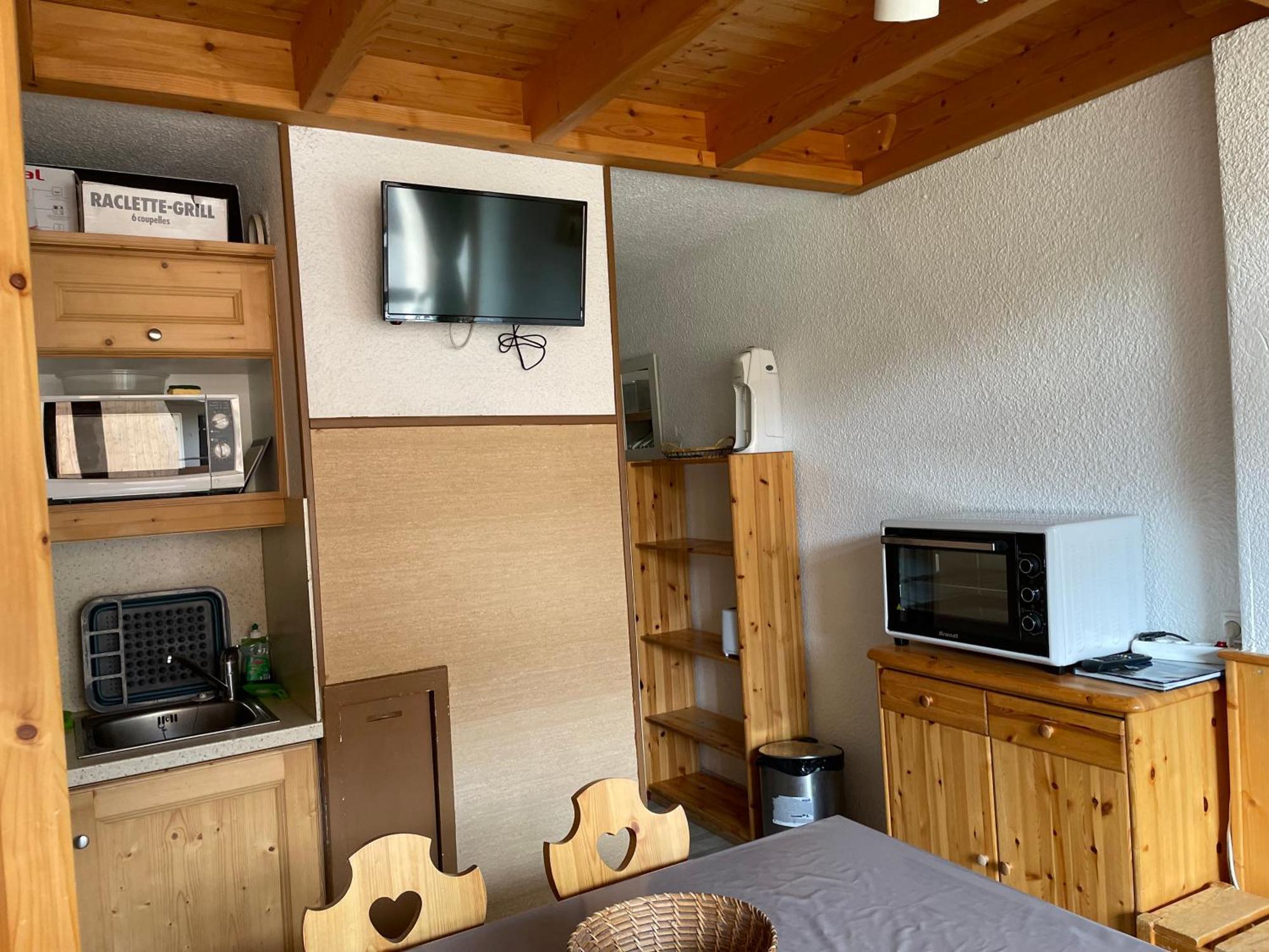 Appartement Pour 6 Personnes Au Pied Des Pistes Au Calme Aux Menuires Les Asters Saint-Martin-de-Belleville Exterior photo